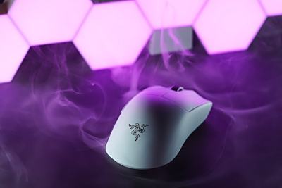 第一只35000DPI无线游戏鼠标！雷蛇毒蝰V3Pro评测